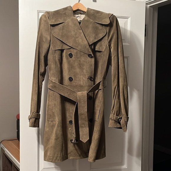 Vintage Burberry Suade Trenchcoat - Picture 17 of 17